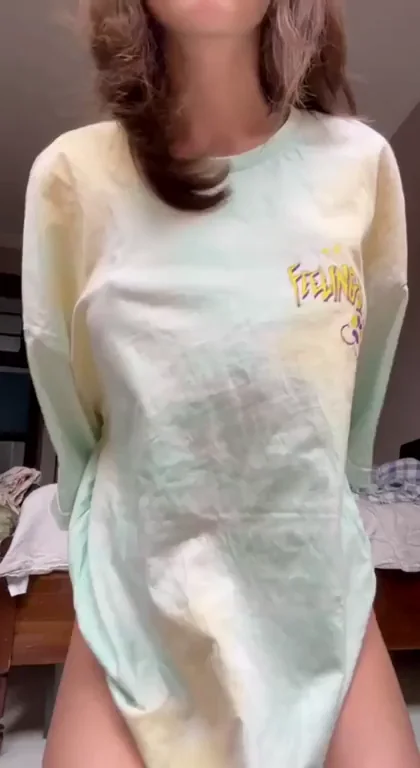 Would you slap my 18yo boobs 😁Š😈