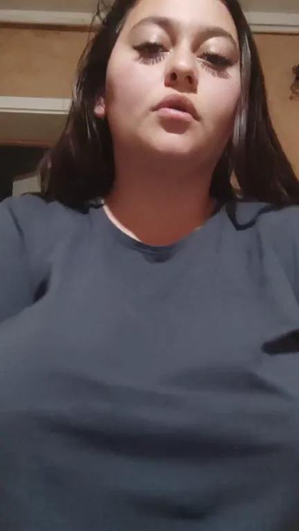 I'd love to hug your hard tool with my big tits [GIF]