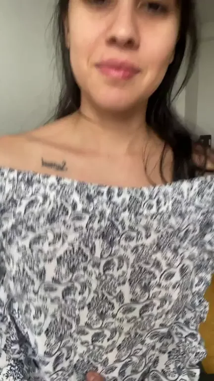 bouncing tiny tits (OC)