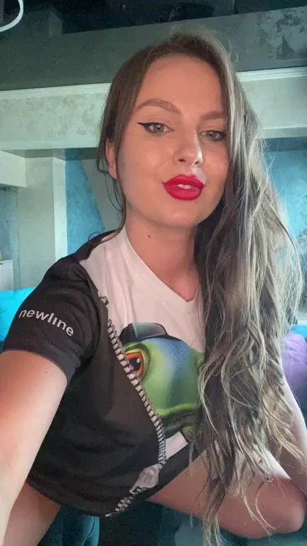 This mom comes fully loaded with perky boobs