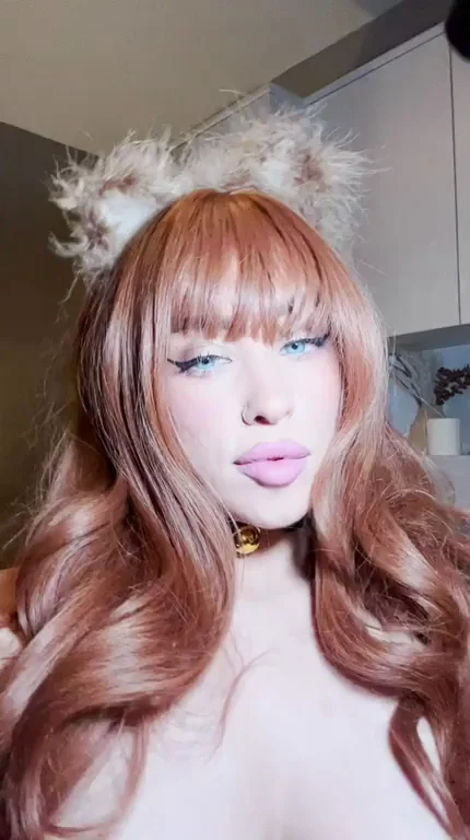 Bouncy boobies ready to suck on