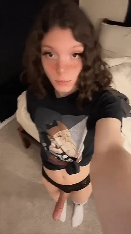 Do guys actually let girls destroy their holes? 😜ðŸ’•