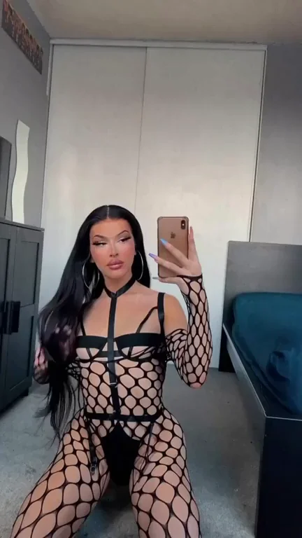 Crave My Thick Trans Cock, Taste It Baby 😈💦