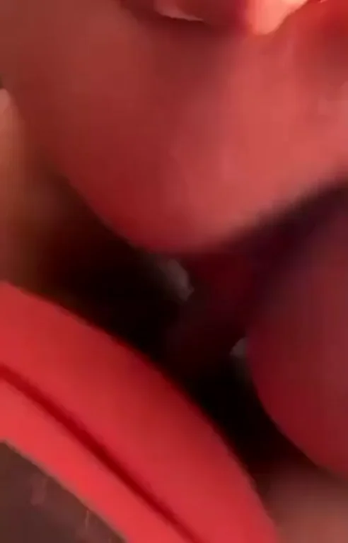 Hear her moan? 😁©