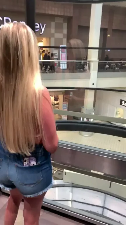 Nervous Slut Waiting for Doors to Open & Flash Tits 😈🔥