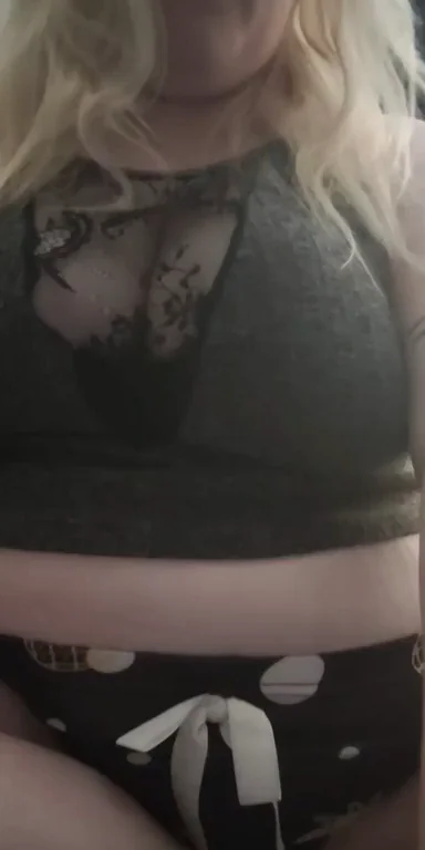 Can I do this on your lap? (F) 😁˜