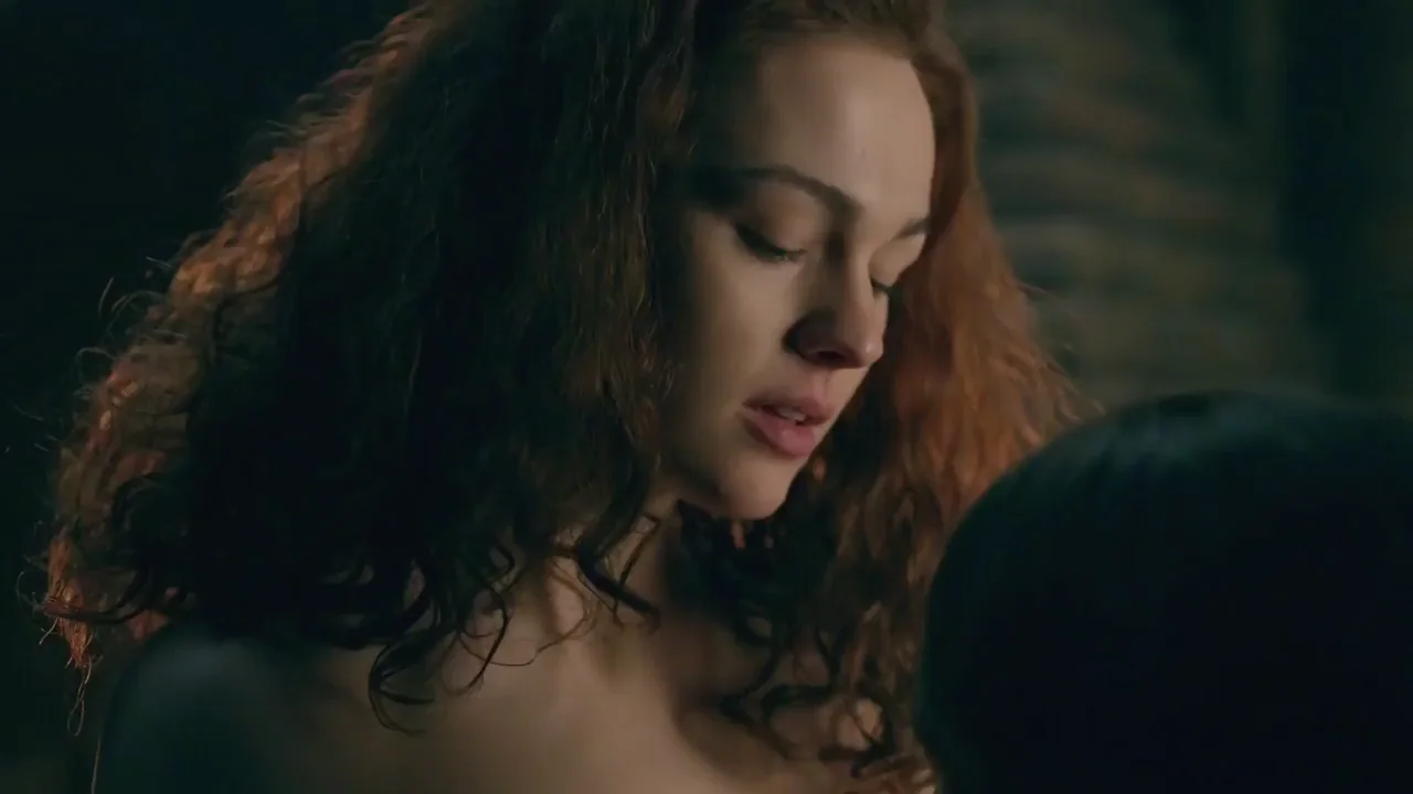Sophie Skelton