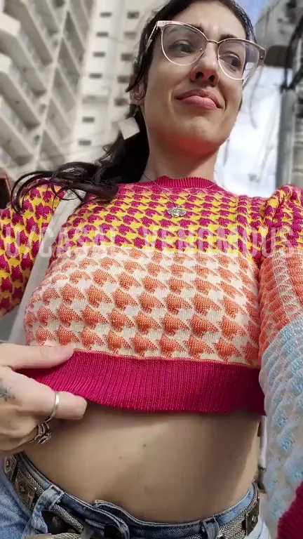 [GIF] Errand Slut in Public: Glasses Babe Teases Her Toned Belly Outdoors