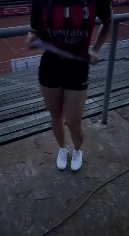 fuck me while your gf is at home alone