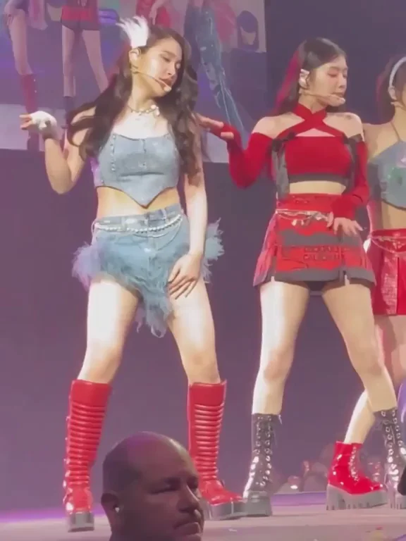 Red Velvet - Yeri & Irene