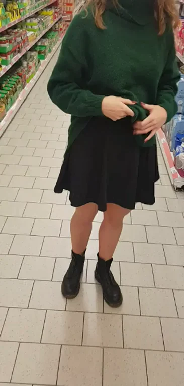 Sneaky Store Titty Drop 😈🛒💦
