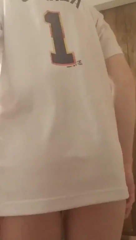 Bottoms Up: Slutty Jersey Ass Tease
