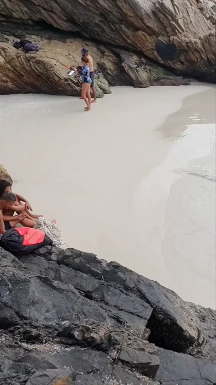 I got too used to being like this anywhere, its ok?
