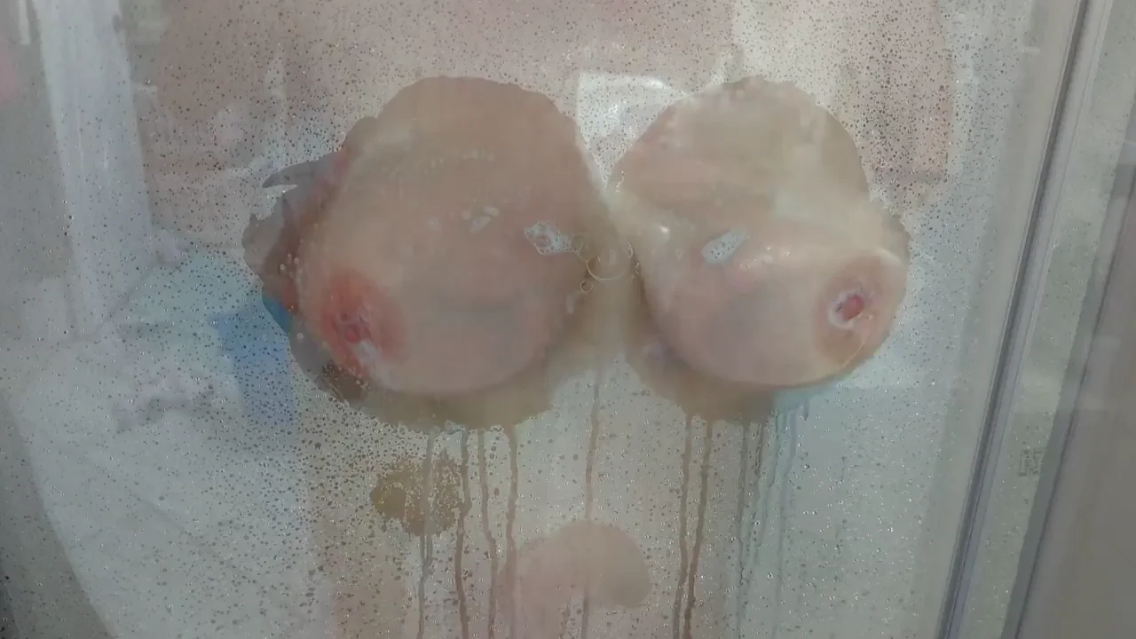 [F40] Come feel my big soapy tits