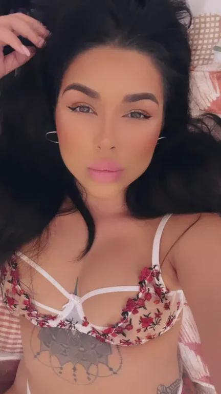 Cute Tits Tease 😍💦