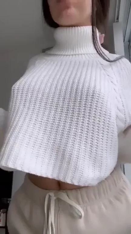Perky Natural Titties Tease in Tight Sweater 😍🍈🍈