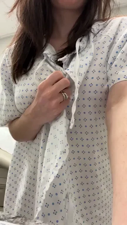 Doc's Gonna Drool Over My Fit Naked Body in Hospital Gown 😏💦