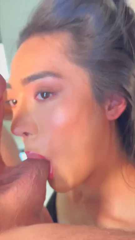 Slap That Big Cock on My Pretty Face? 😈💦