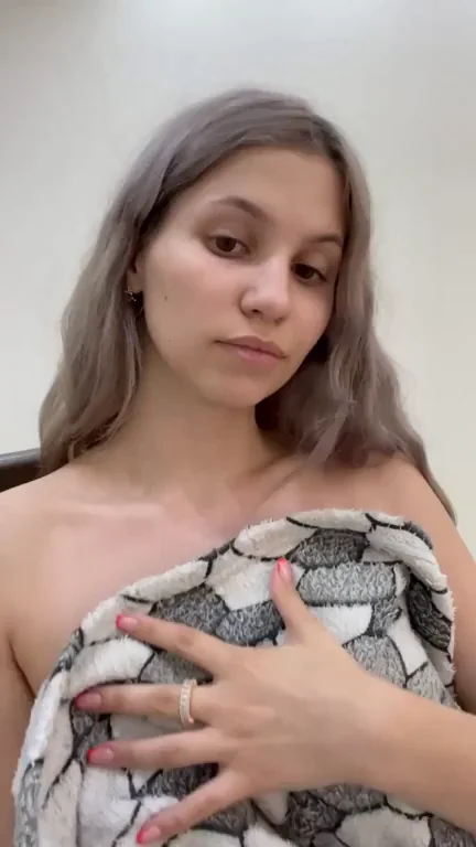Natural Beauty Teases Her Juicy Tits with Towel Squeeze 😍💦 [GIF]