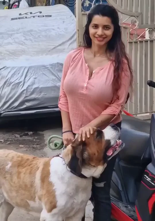 🍈 Just the Right Size Tits for This Horny Doggo 🐶
