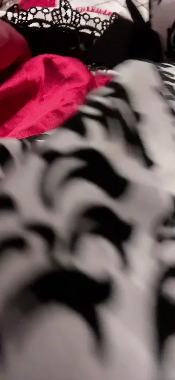 Pussy Dripping & Ready for Big Cock 🍑💦
