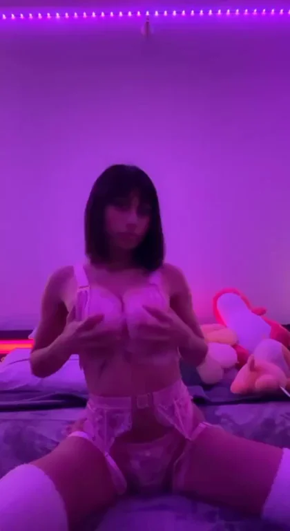 😳 Show My Face & These Juicy Tits? You Perverted Gooners! 💕