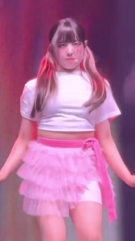 NMIXX - Jiwoo & Haewon