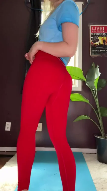 Peeling Off Those Tight Red Yoga Pants to Reveal Juicy Thong Ass 🍑🔥