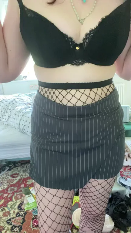 I hate wearing a bra, take a look what's insideðŸ’‹