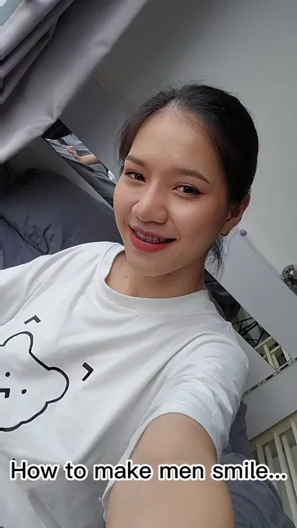 Check Out My Perky Titties 😻 College Slut Tease