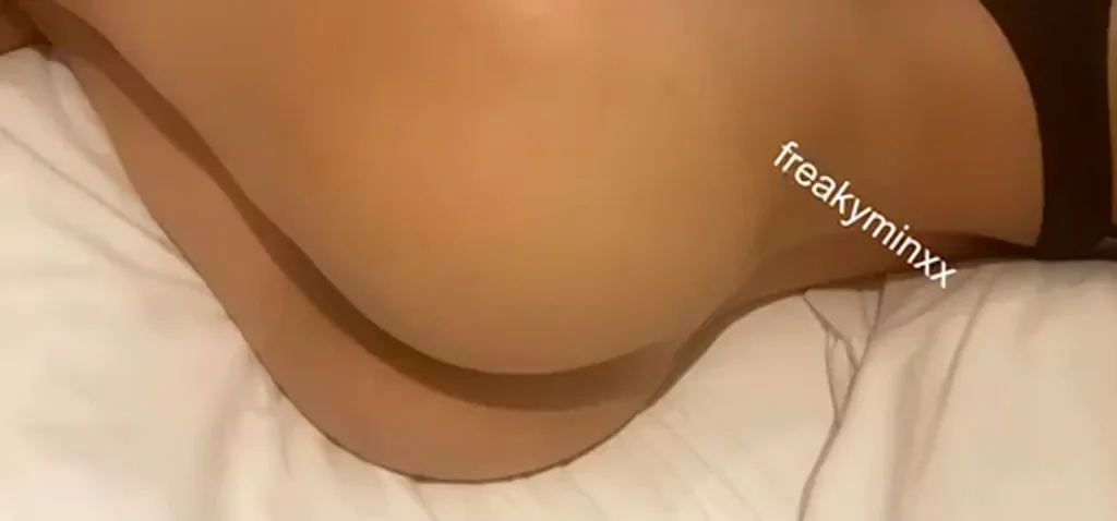 Thick Cock Needed to Wreck My Dripping Wet Pussy 😩💦