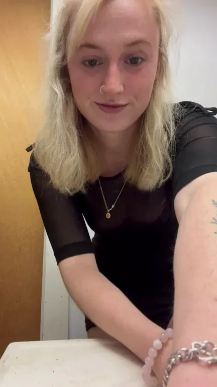 (21f maine) i was ordered to finger my ass to an edge while at work for u all to watch and degrade. please tell me how u'd rape my holes