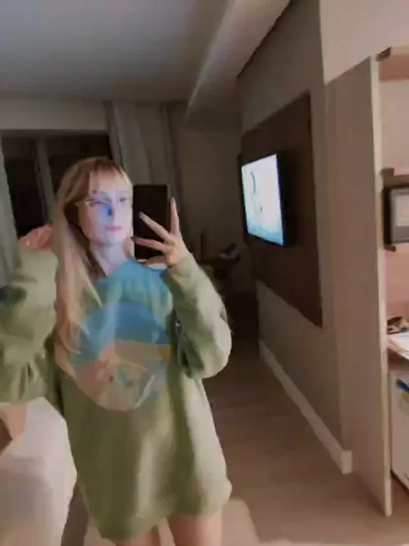 🔥 Top 2% 18yo Cam Slut Teases Tits & Pussy in Hotel Room 😈 Dick Rates & Customs Daily 💦