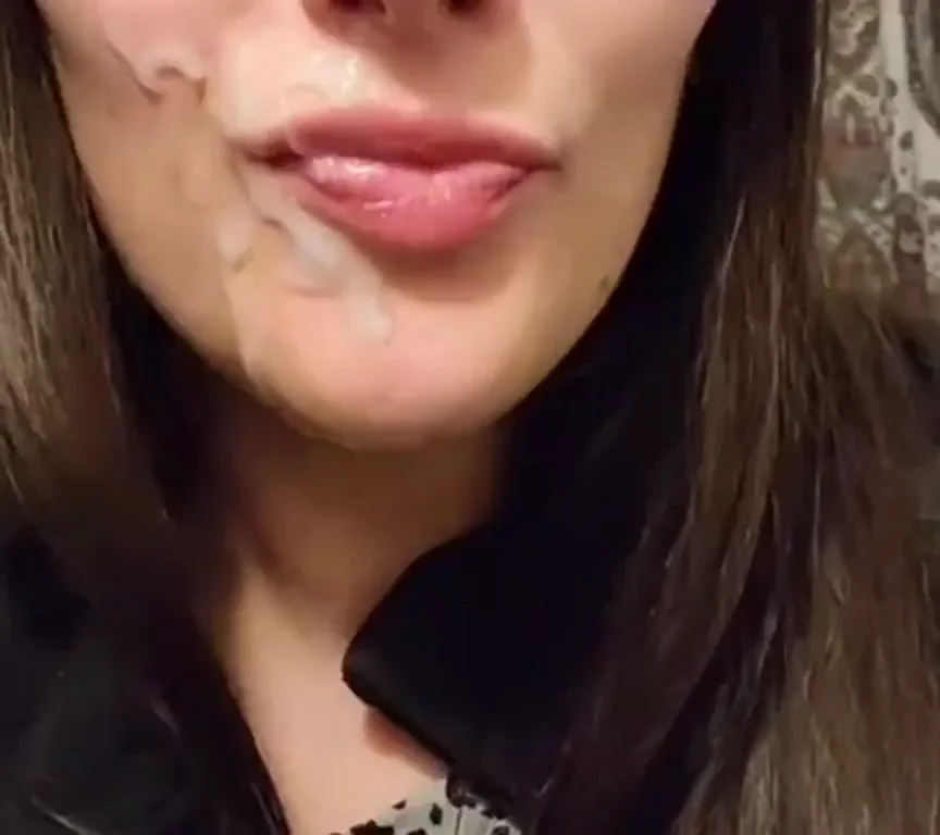Cum-Loving Slut's Sticky Facial Feast 😋💦