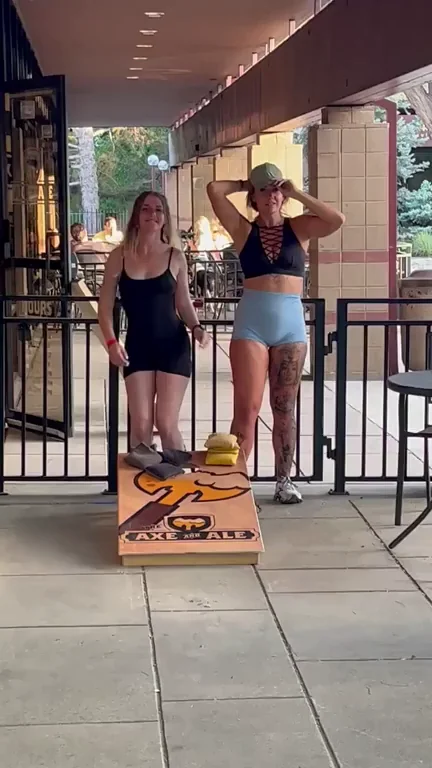 I get so horny watching my friends flash with me