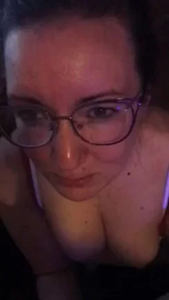 Wifey Begs Hubby to Pound Another Slut Right in Her Face 😈👓💦