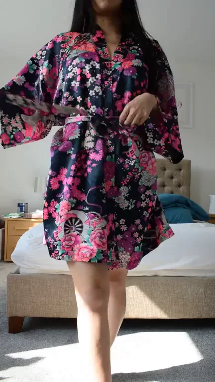 Tiny 4'11" Slut Flaunts 28F Tits Bigger Than Her Head 😍🍈🍈 OC