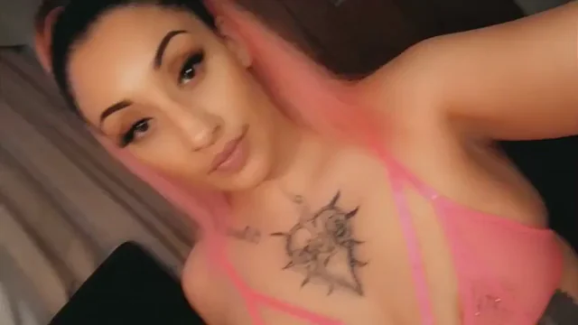 I need a face to sit on