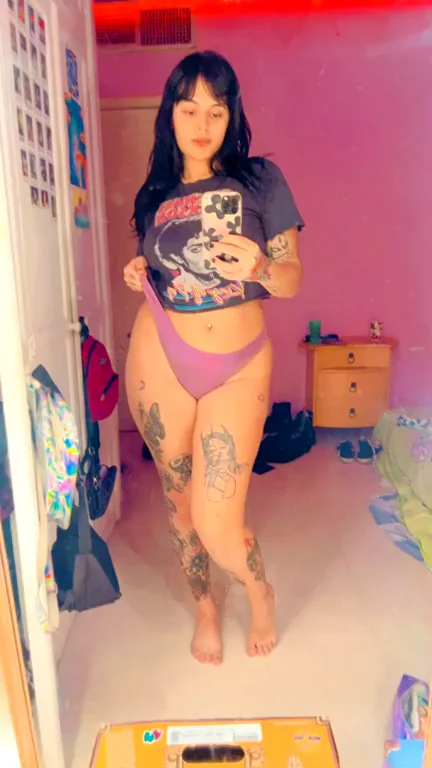 Daily Teasing Nudes from Your Slutty Dream GF