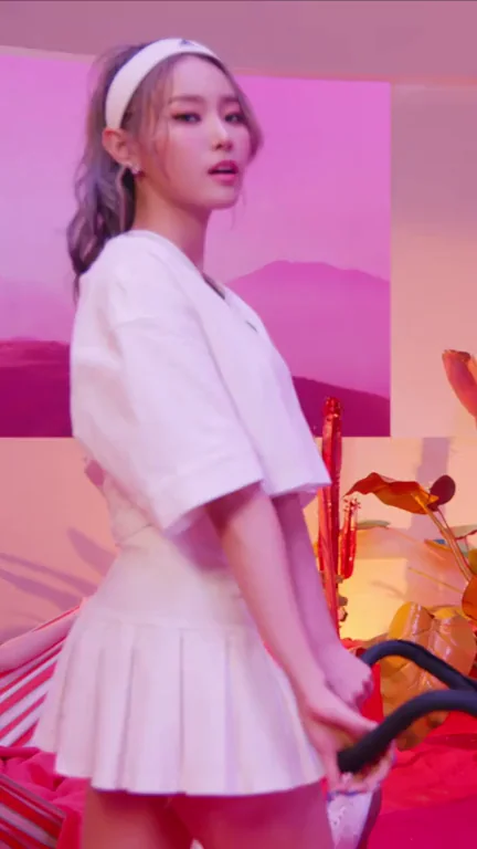 Weeekly Monday & Soeun Tennis Slut Tease 🍑🎾💦
