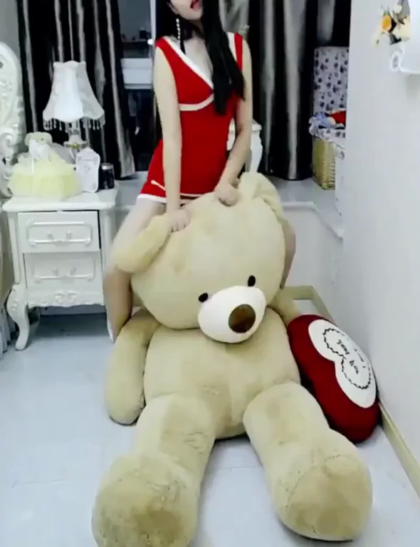 K-Pop Slut Grinds Her Dripping Pussy on Massive Teddy Bear