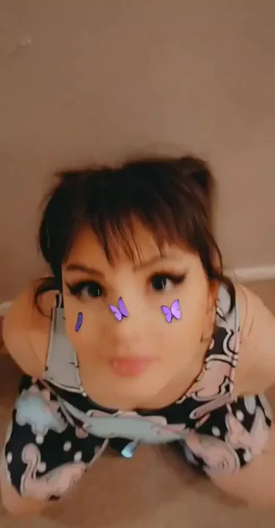 ?I'm a good little needy slut ? 18 years old go check my ? FREE OF? link in the comments?