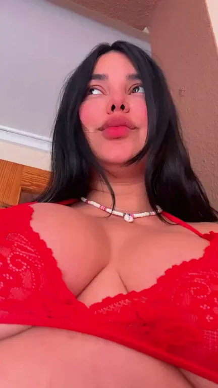 I'm looking for a 21-40 year baby to breastfeed (OC)