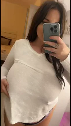 Thick Amateur Slut's Massive Natural Jugs Beg for Weekend Titty Fuck