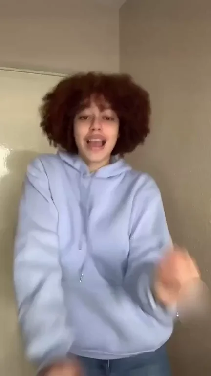 F19 hey wanna join my personal danceclasses for you :)