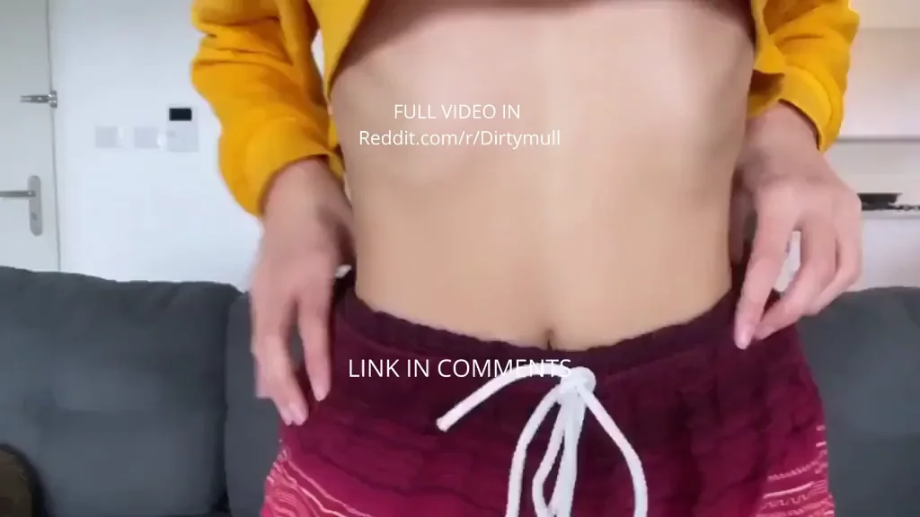 Yael Cohen's Juicy 🍑 Twerk Fest in Sexy Shorts! 🔥