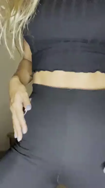 First Post Tease: Bolted-On Tits & Juicy Ass to Make You Cum Hard 💦🍑