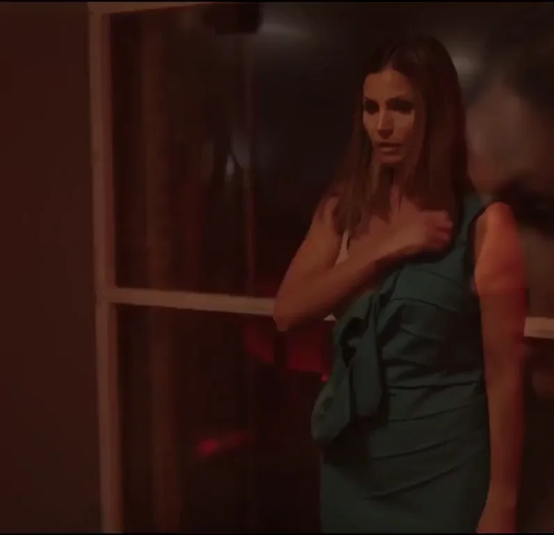 Charisma Carpenter plot in “Bound”