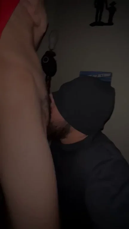 Who also loves DL Latino dick ?