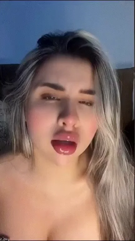 Kiss me and play with these ðŸ’